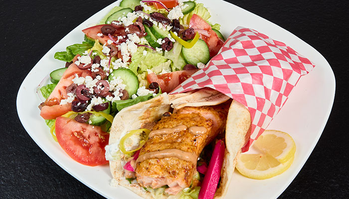 chicken-gyro-with-salad-argo-med